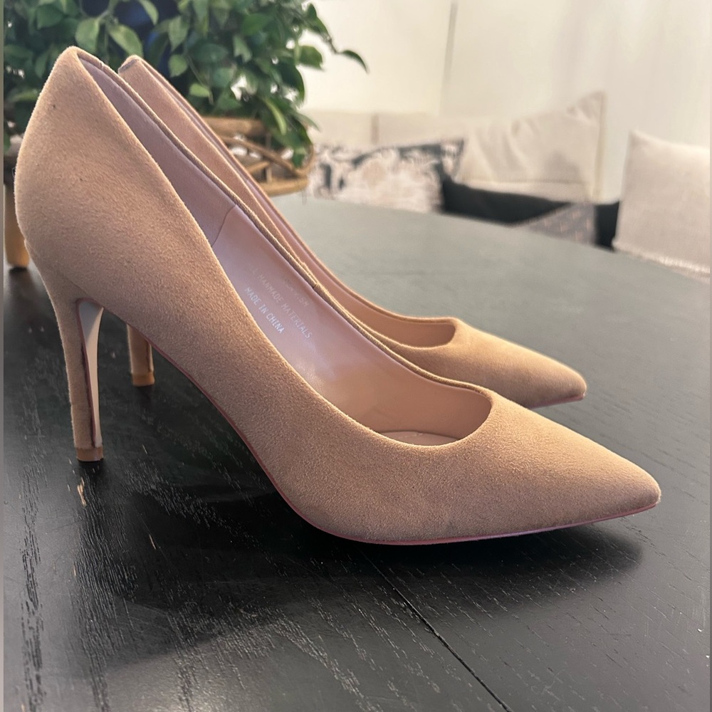 Cushionaire Suede Heels